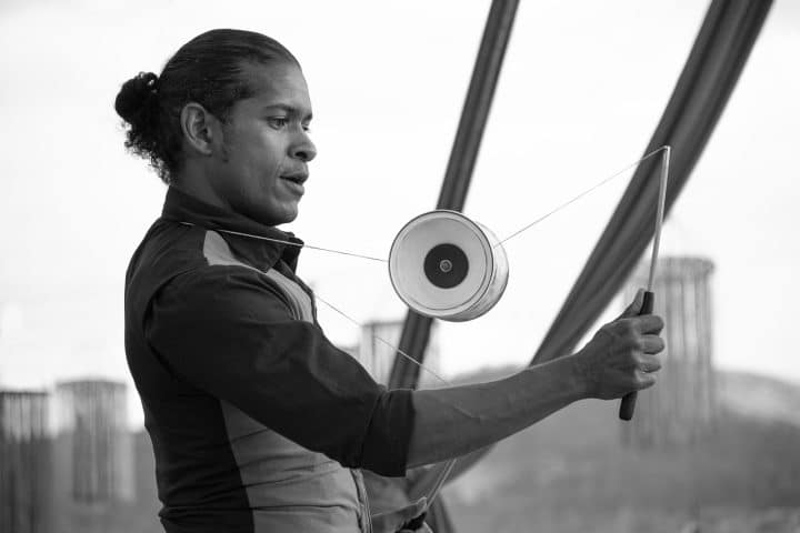 découvrez les activités de cirque pour petits et grands : jonglage, acrobatie, équilibre, trapèze et ateliers ludiques pour apprendre en s’amusant. idéal pour développer créativité et confiance en soi !